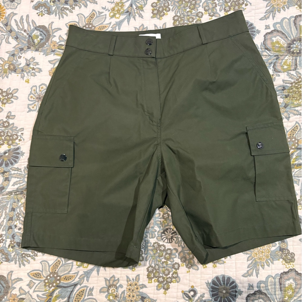 NWT We Norwegians Women's Cargo Shorts